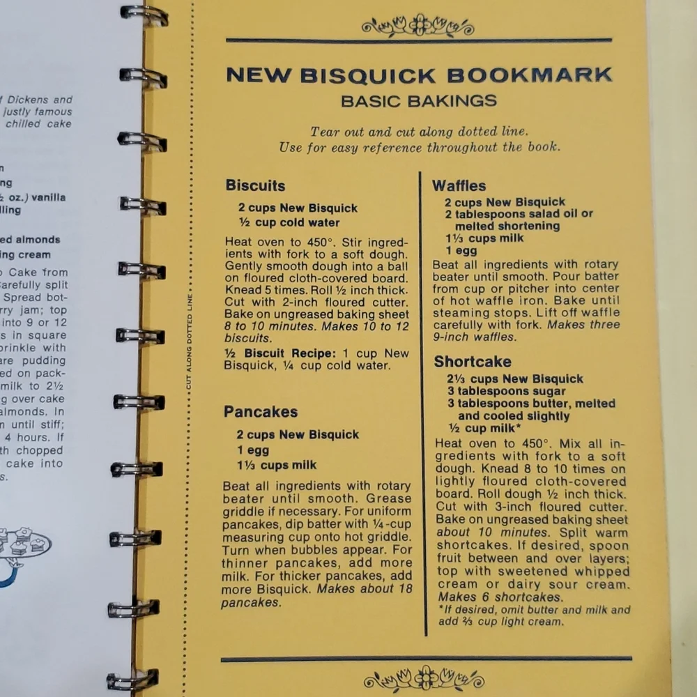 Betty Crocker VINTAGE Cookbook 1960's Edition